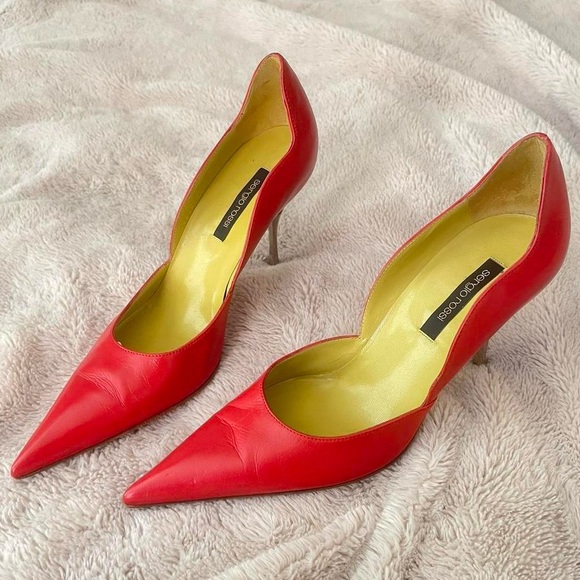 Sergio Rossi Women's Red Courts Stiletto Heels - Picture 1 of 10